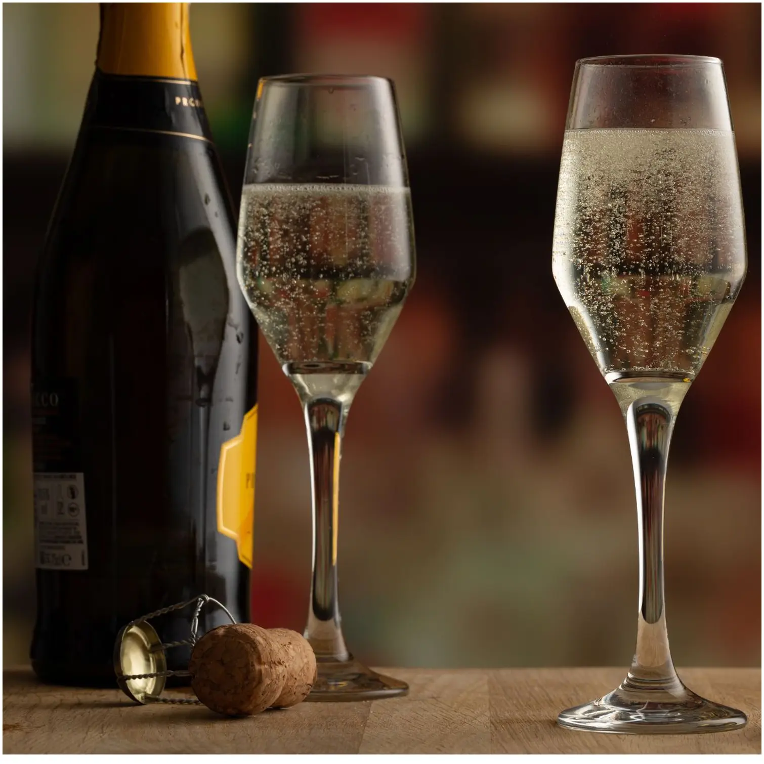 RAY0774_2 Ravenhead Majestic Flute Glasses 21cl 4 Pack
