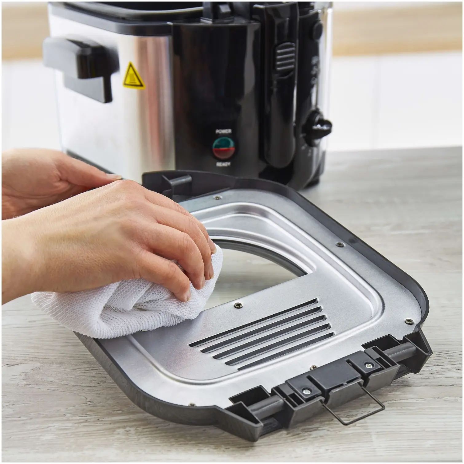 Tower Square Fryer Black 2ltr