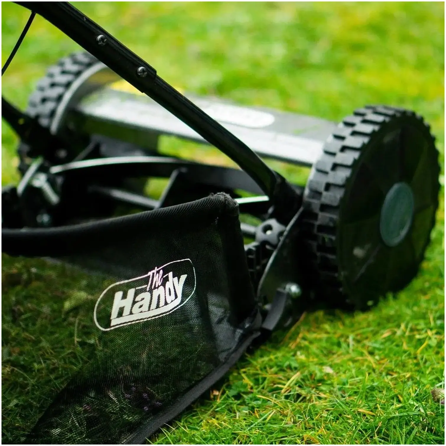 Handy Push Mower 30cm Cut