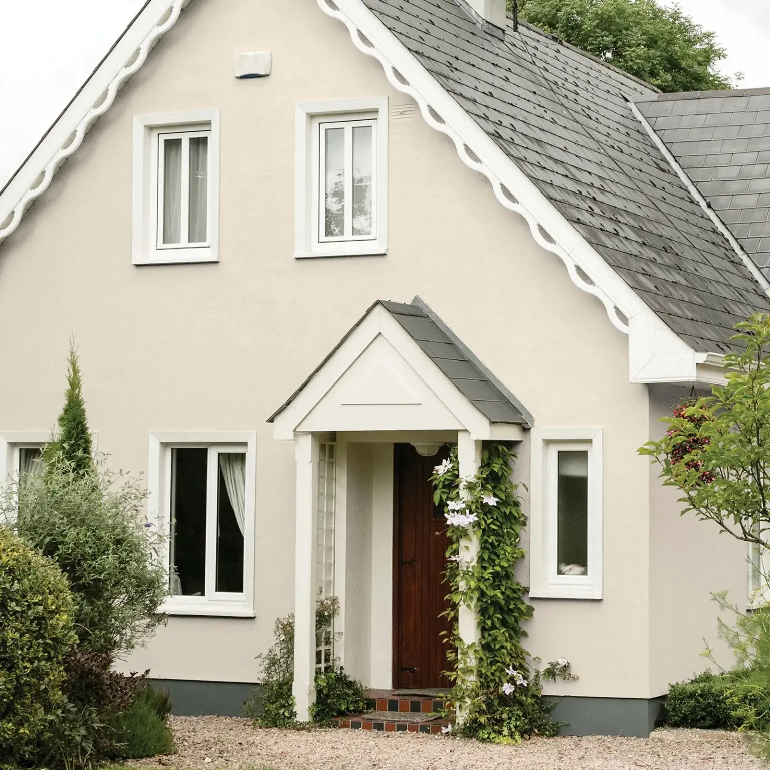 CRW0024_7 Sandtex Masonry Paint 5ltr Sandstone