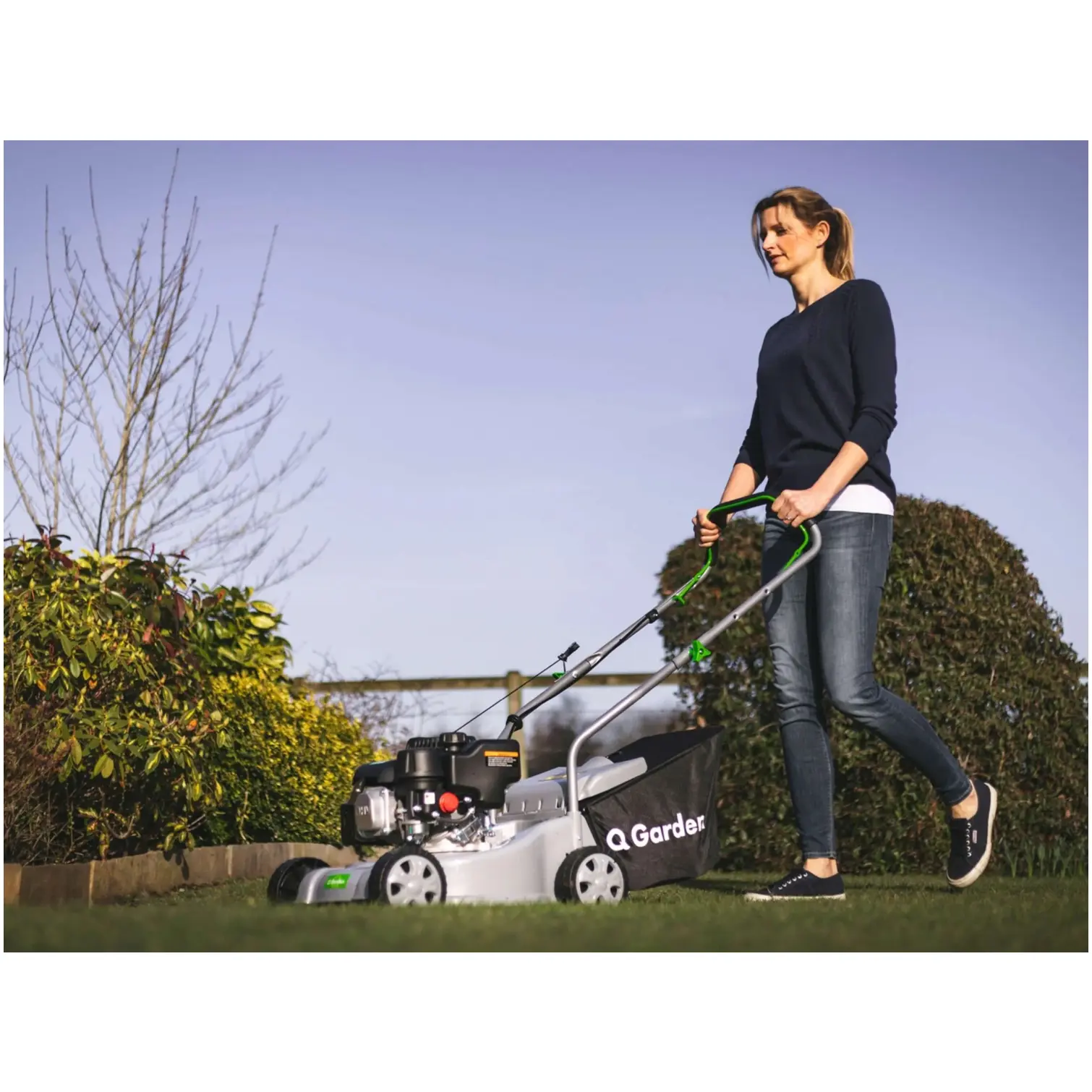 Q Garden 39cm Petrol Rotary Push