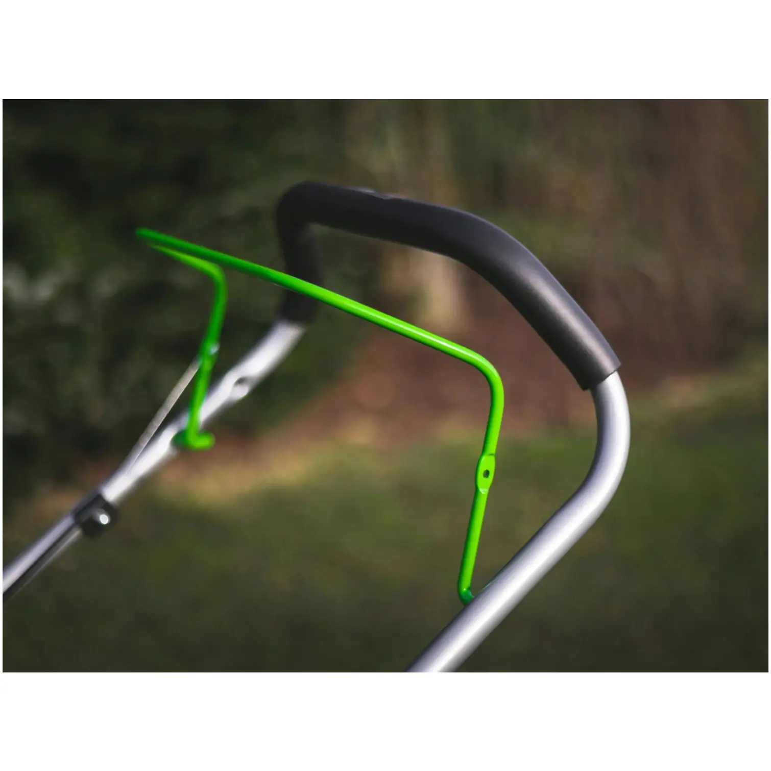 Q Garden 39cm Petrol Rotary Push