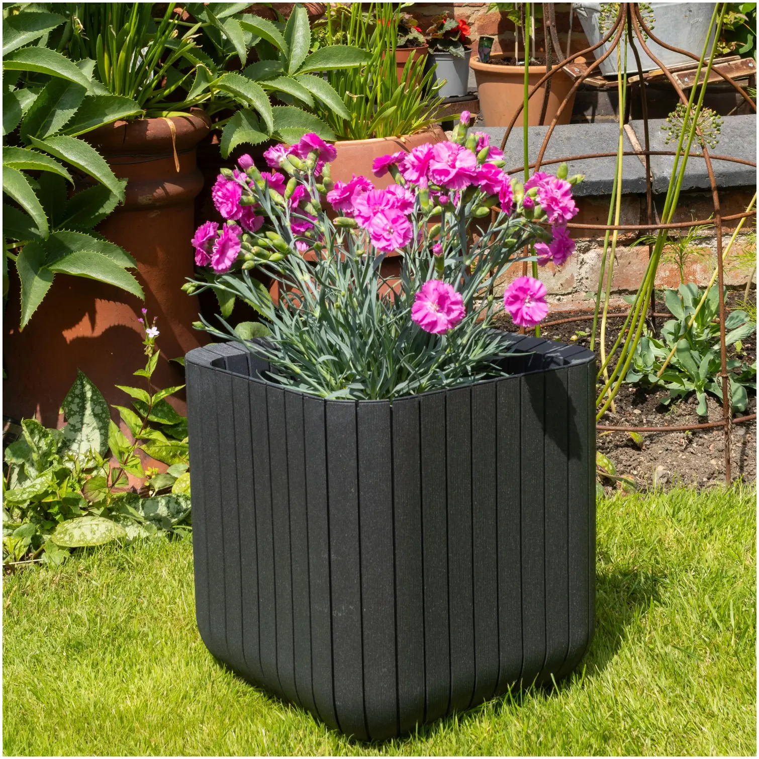 Keter Cube Planter Anthracite 50.5 Litre Capacity