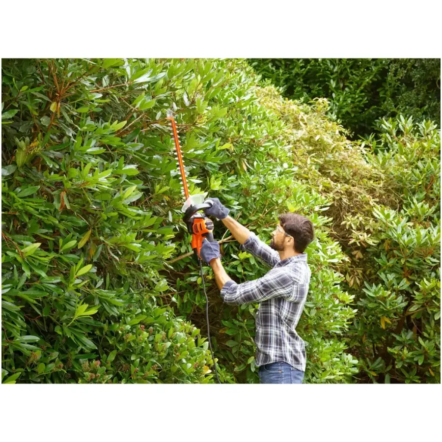 B&D 55cm(21") Hedge Trimmer