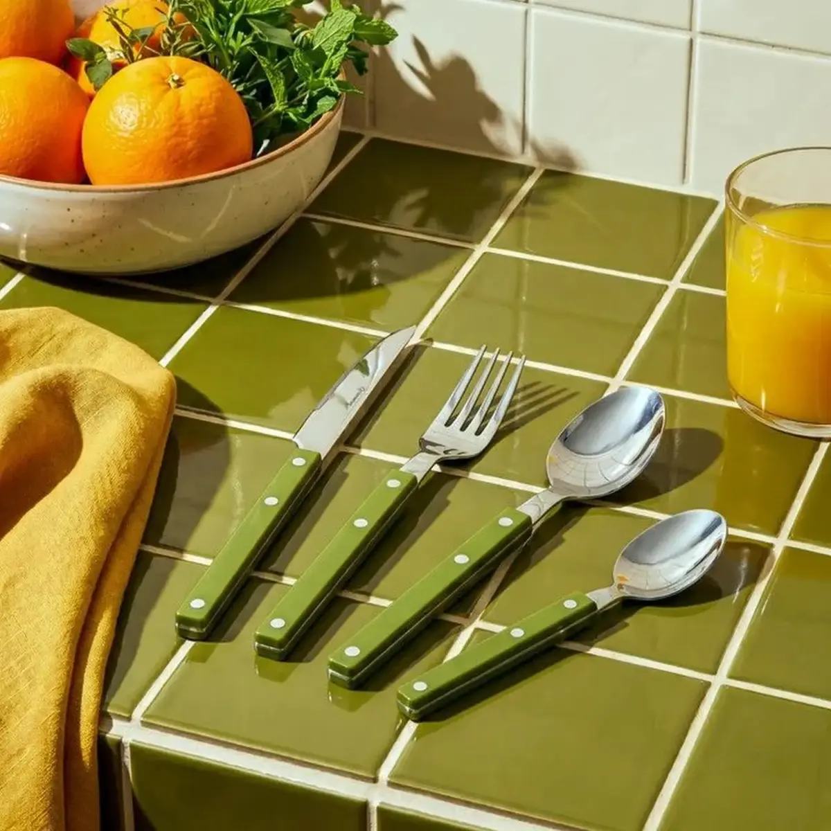 GRU0006_1 Grunwerg Bistro Cutlery Set Green16Pce