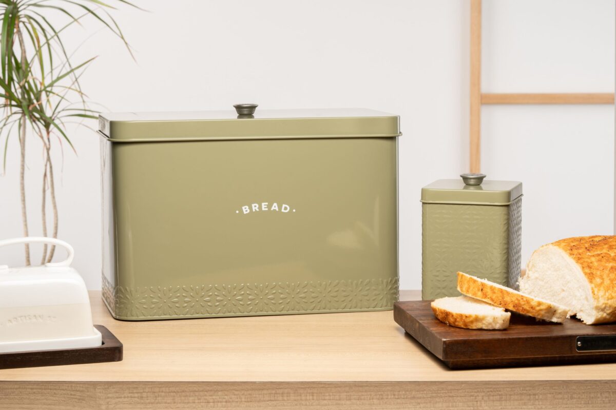 CEB0102_2 Artisan Street Bread Storage Bin Moss
