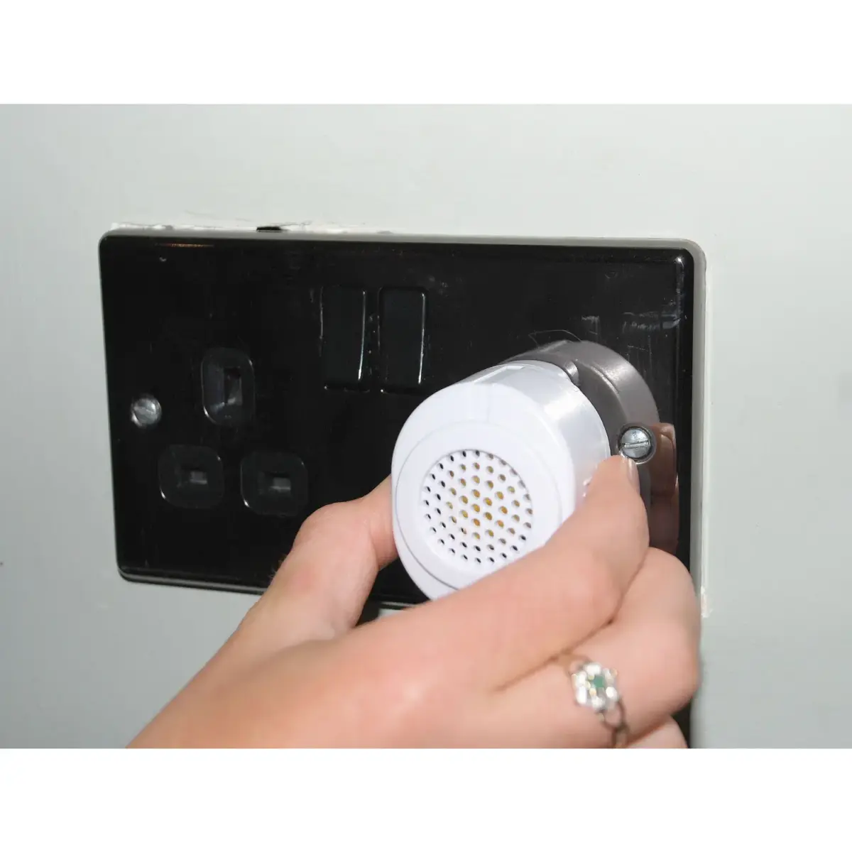 Big Cheese Mini-Sonic Mouse Repeller