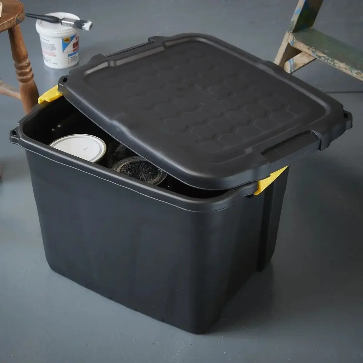 STR0370_2 Strata Heavy Duty Storage Box & Lid 42 Litres