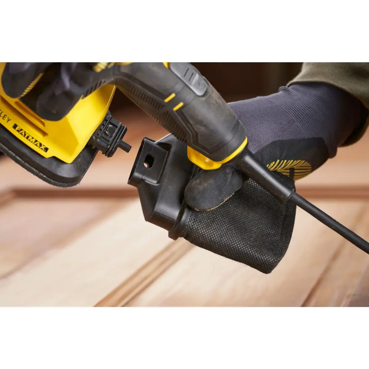 BDP0313_9 Stanley Fatmax Detail Sander 120w