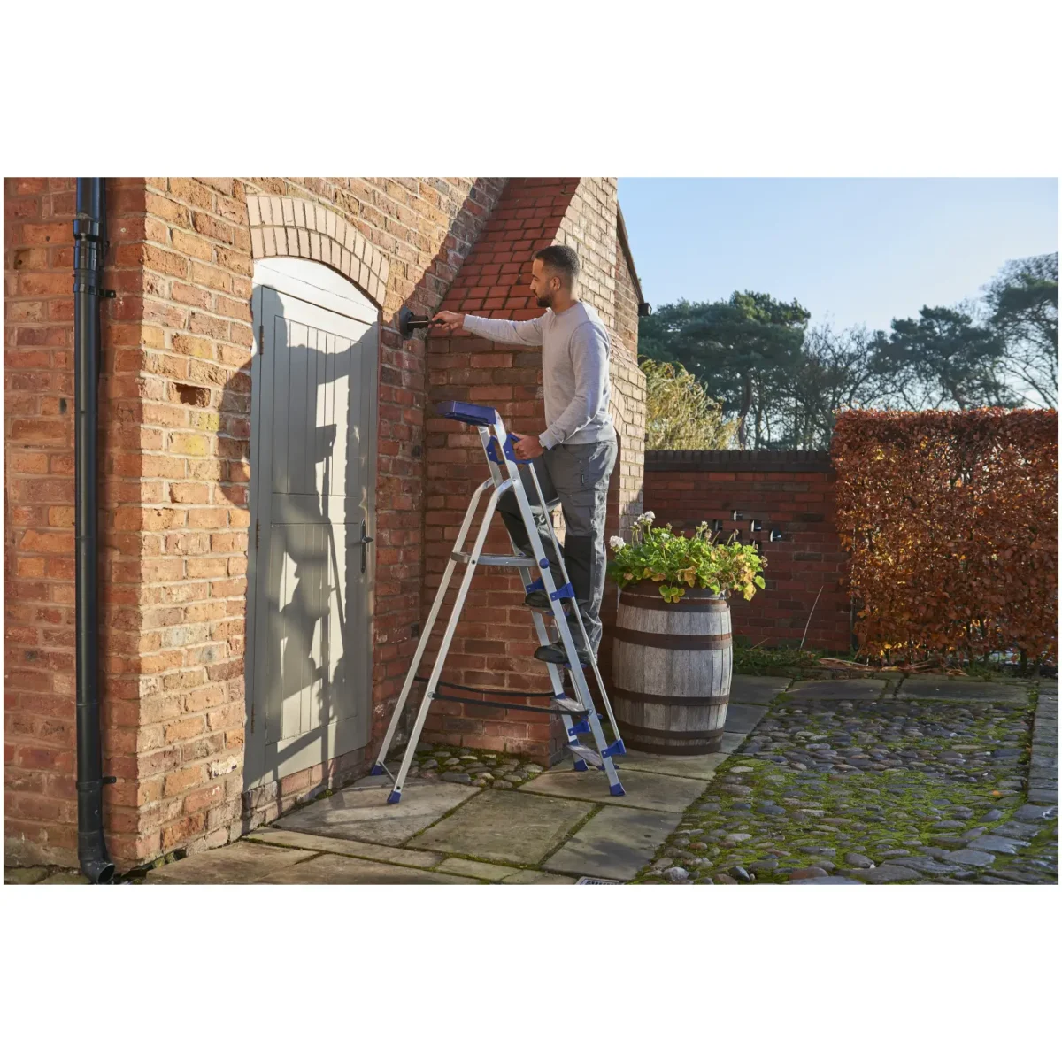 Werner 5 Tread Step Ladder - Image 5