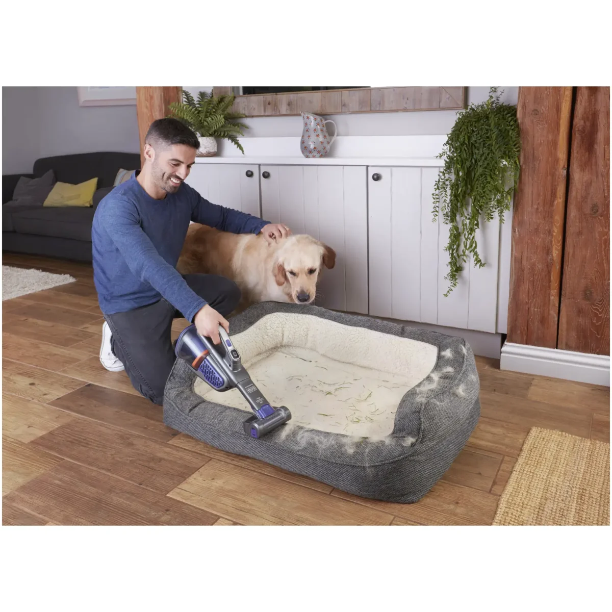 Black+Decker 18v Cordless Dustbuster - Image 6
