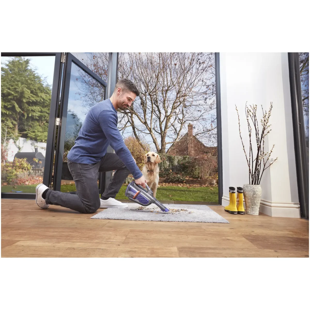Black+Decker 18v Cordless Dustbuster - Image 8