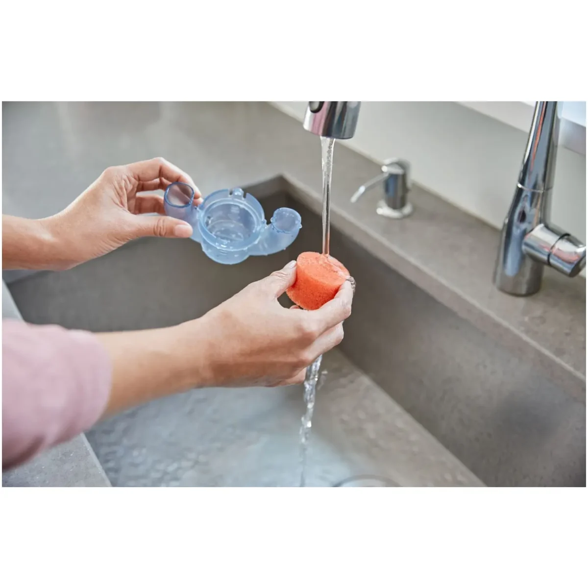 Black & Decker Spillbuster 12v Lithium Battery - Image 9
