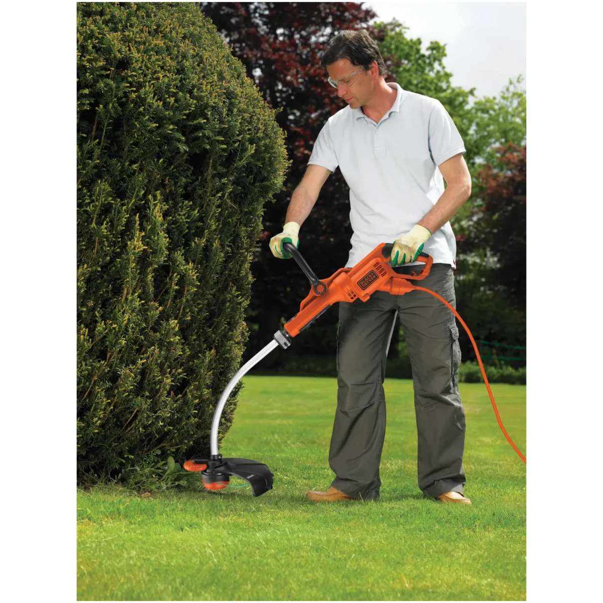 Black+Decker Trim & Edge Reflex Strimmer 900w 35cm - Image 2