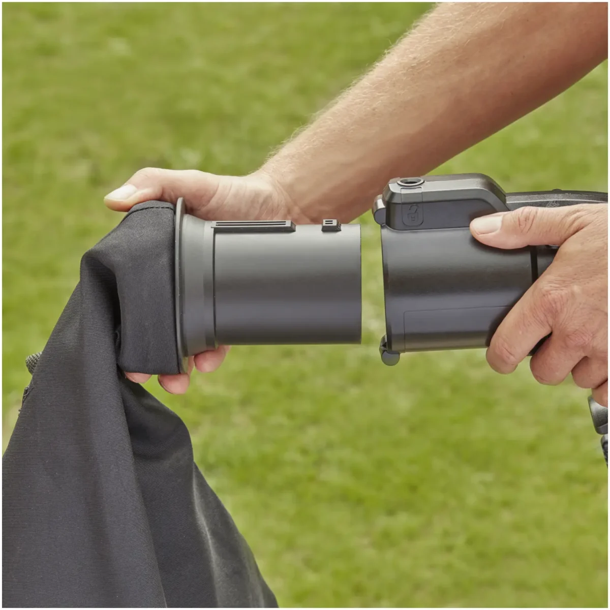 Black+Decker 3 in 1 Electric Blower Vac 2600w - Image 4