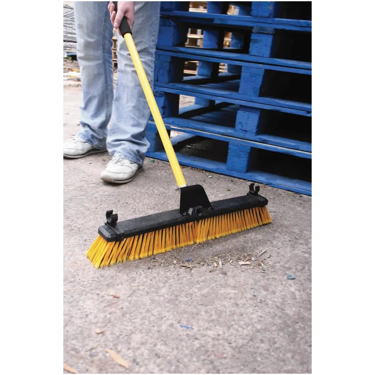 Charles Bentley Bulldozer Broom 61cm(24") - Image 2