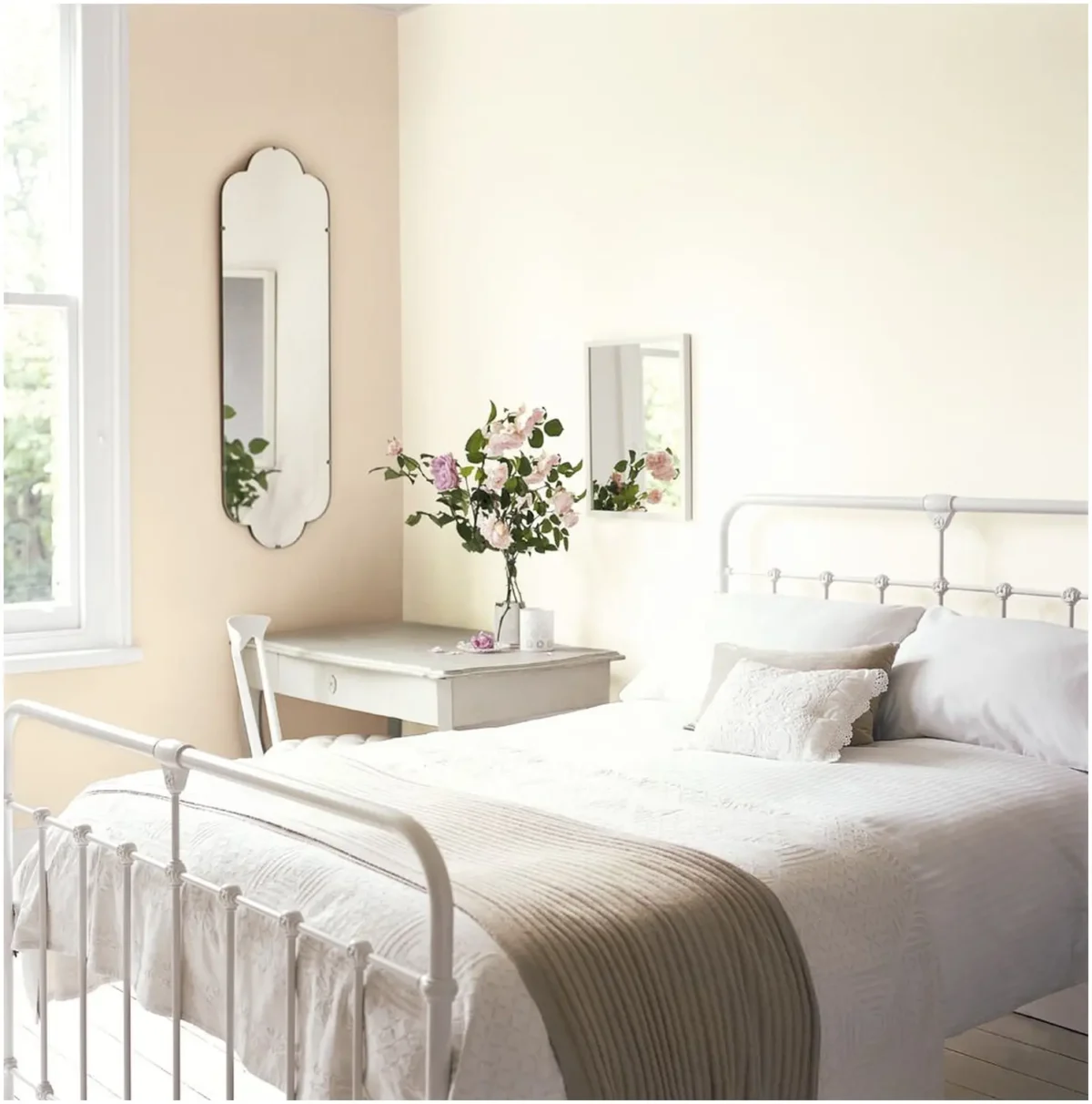 Dulux Matt Fine Cream 2.5L - Image 7
