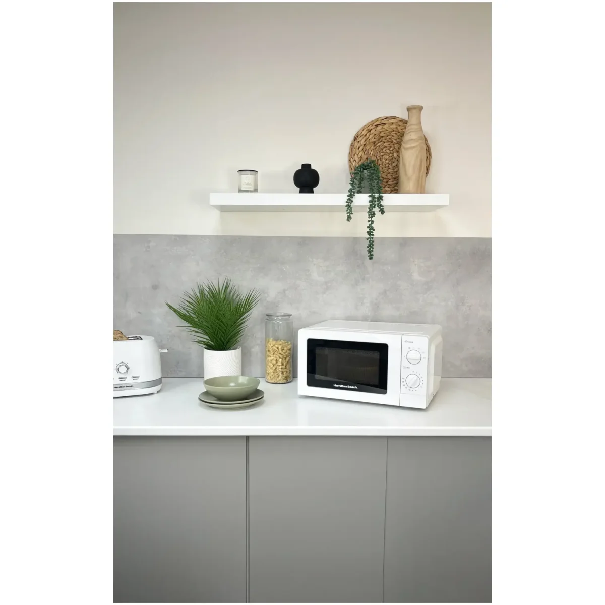 Hamilton Beach 700w 20l Microwave White - Image 3
