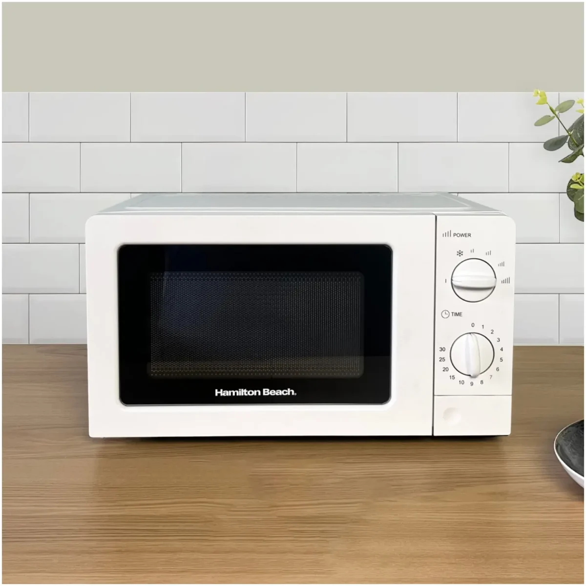 Hamilton Beach 700w 20l Microwave White - Image 13