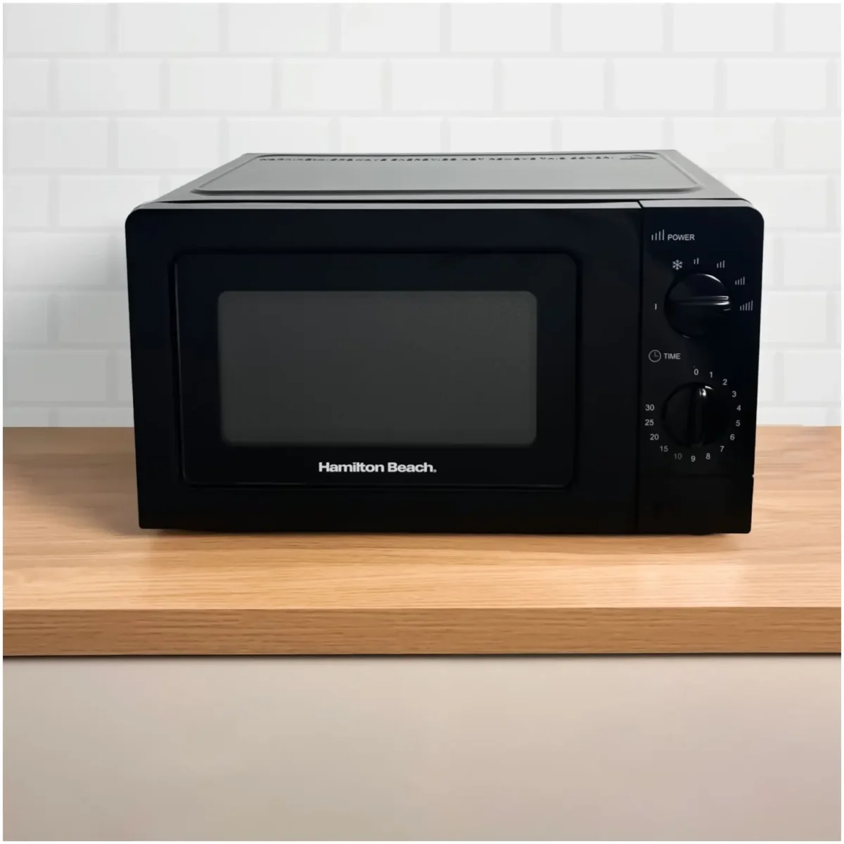 Hamilton Beach HB70T20B Microwave 700w 20 Litre Capacity Black - Image 4