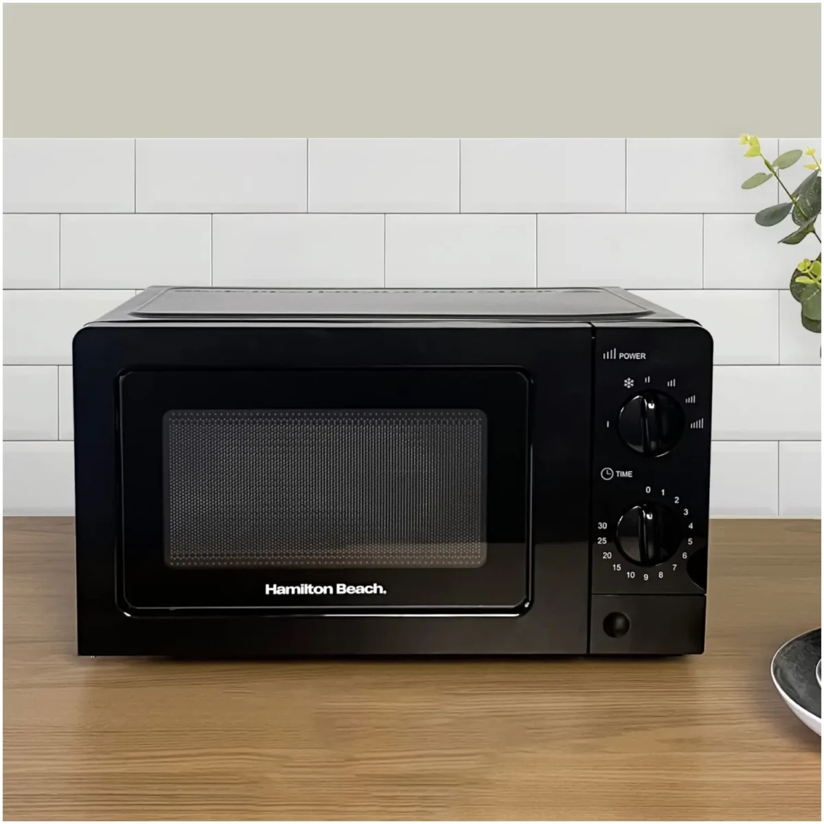 Hamilton Beach HB70T20B Microwave 700w 20 Litre Capacity Black - Image 8
