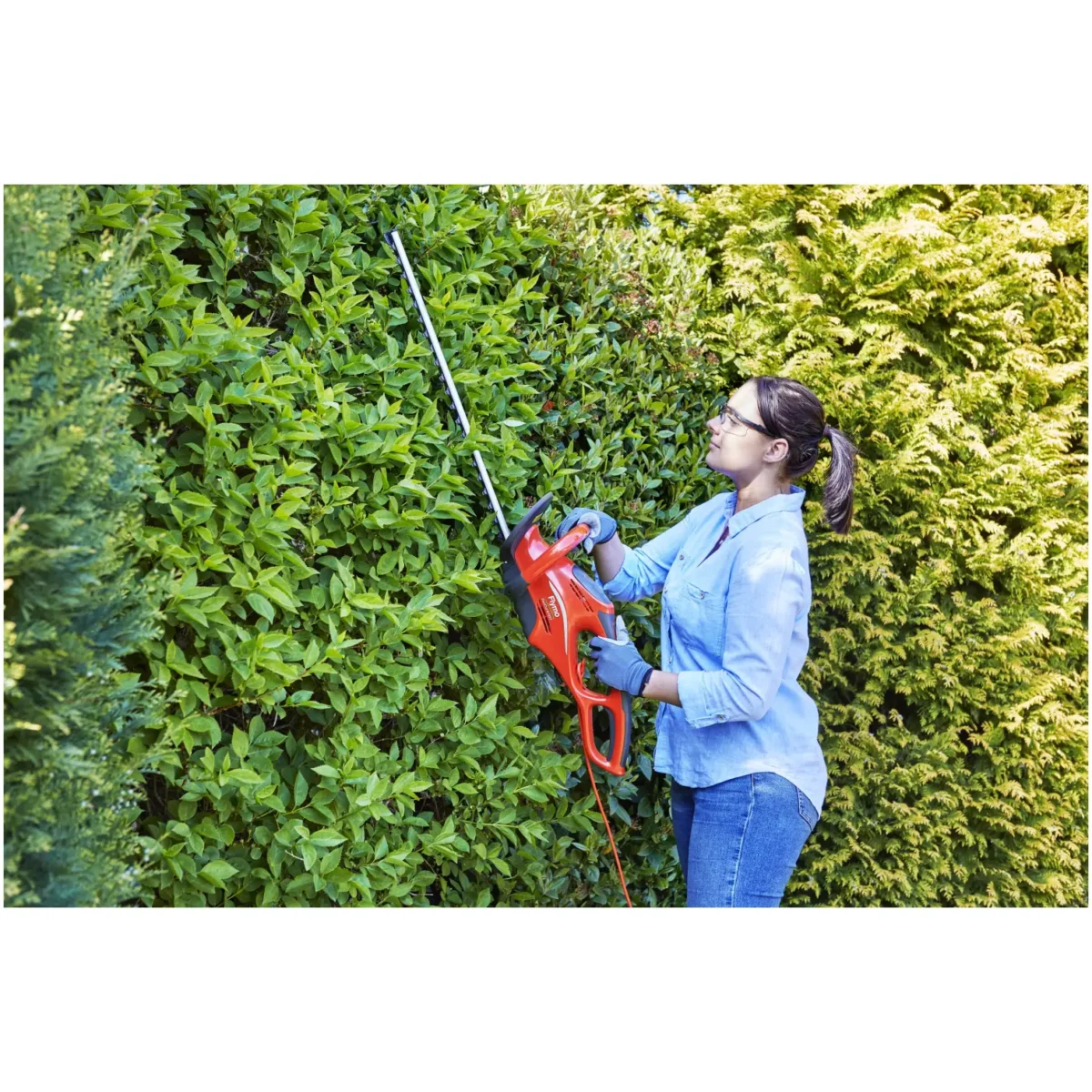 Flymo EasiCut 610XT Corded Hedge Trimmer - Image 4