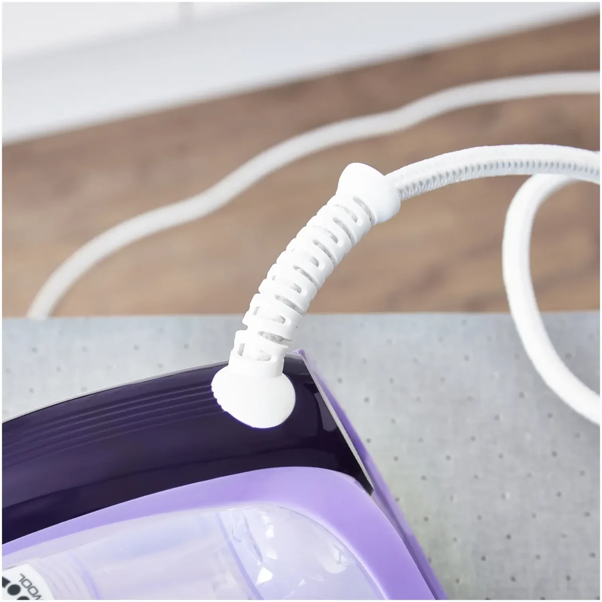 Morphy Richards Crystal Clear Amethyst Iron 2400w - Image 18