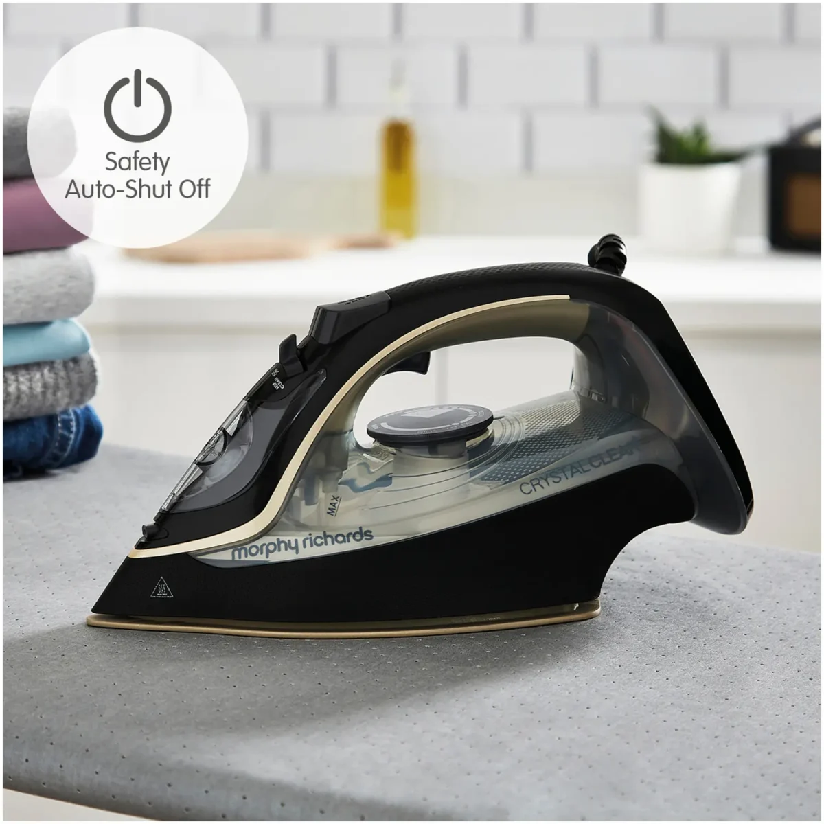 Morphy Richards 300302 2400w Crystal Clear Gold Iron - Image 12