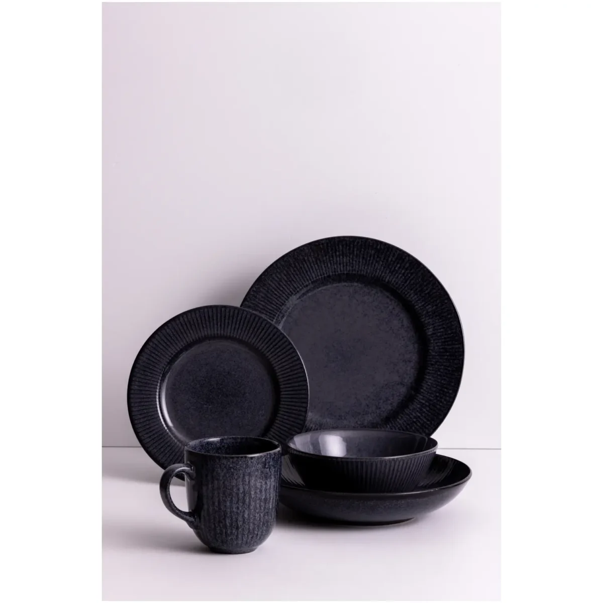 Mason Cash Reactive Linear Black Side Plate 27cm - Image 3