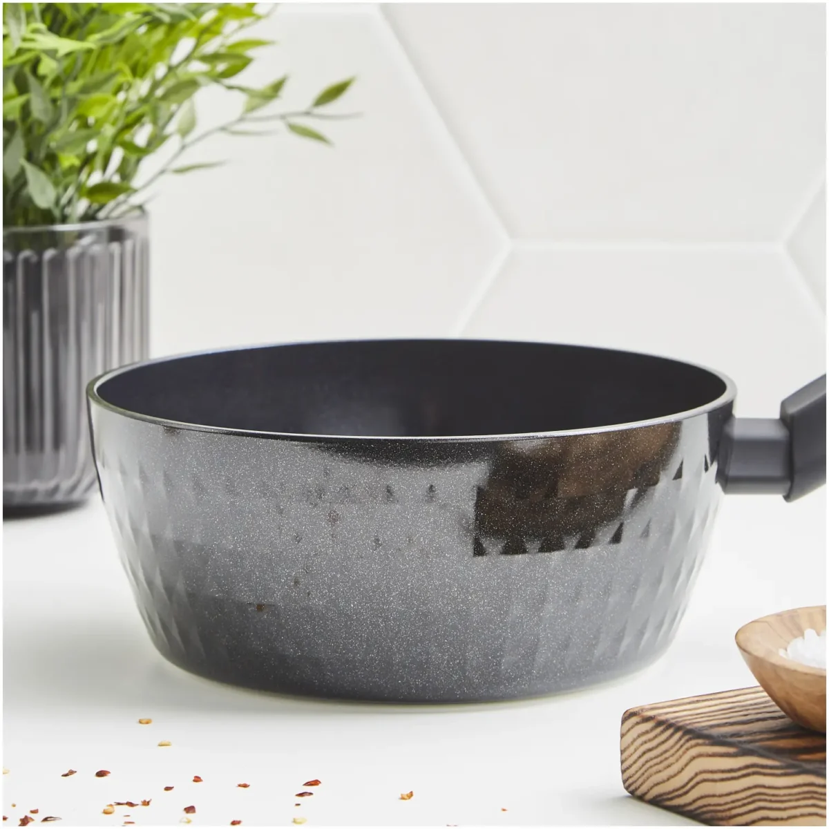 Tower Diamo 3 Piece Saucepan Set With Black Diamond Coating - Image 6