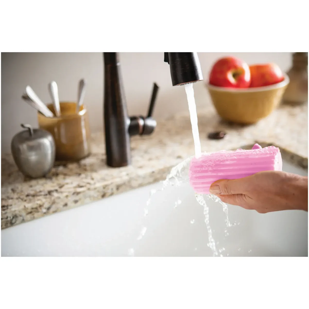 Scrub Daddy Damp Duster Pink - Image 1