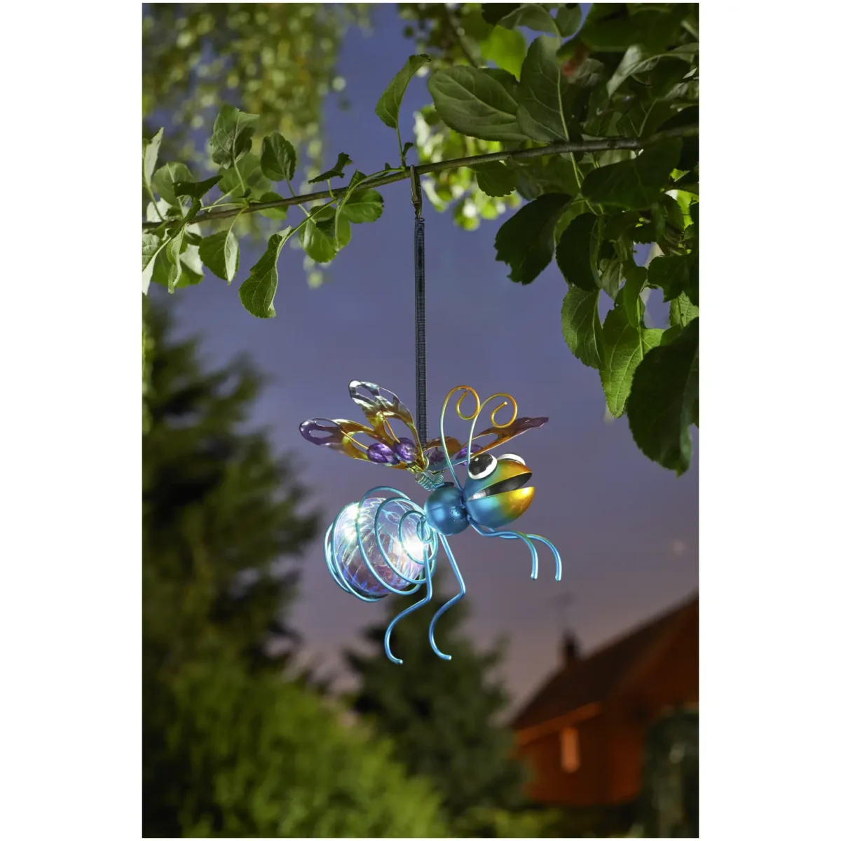 Smart Garden Solar Powered Bug Light - Image 5