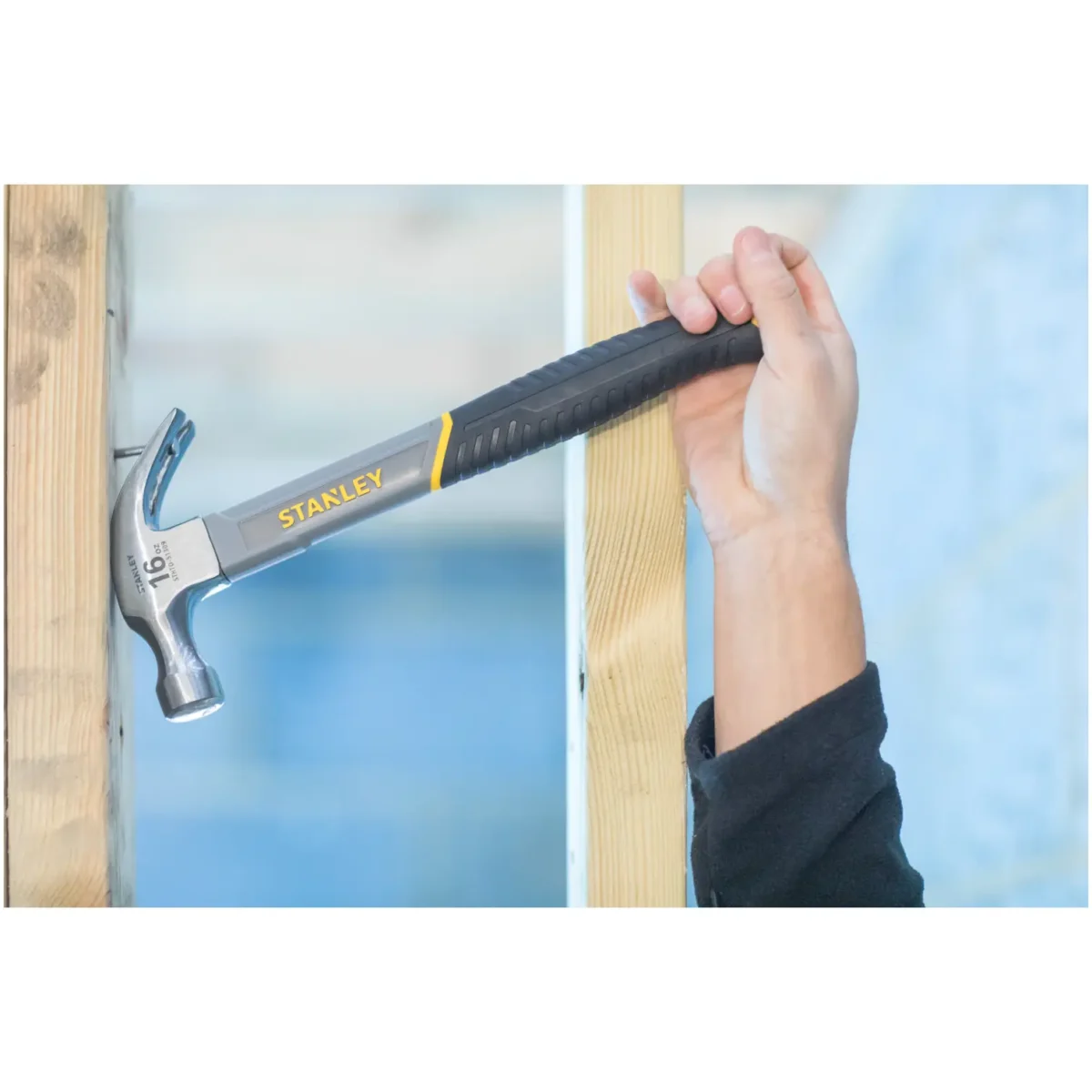 Stanley Fibreglass Claw Hammer 16oz - Image 4